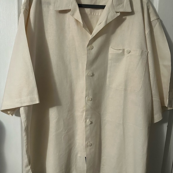 Big & Tall Men’s Linen Buttob Down Shirt - Picture 3 of 8
